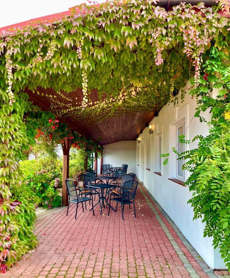 Zajazd Gielarek Grebow Exterior foto